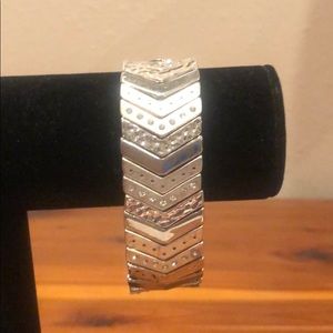 Premier Designs Zigzag bracelet